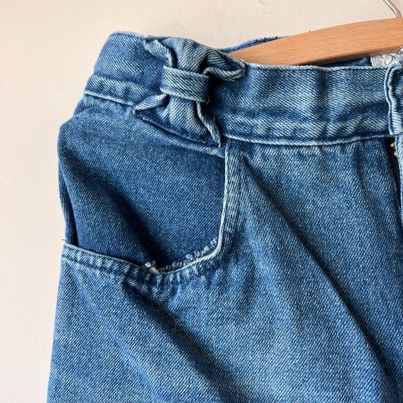 Vintage Juniors High Waist OS International Denim Mom Jeans in Great Condition - Picture 5 of 16